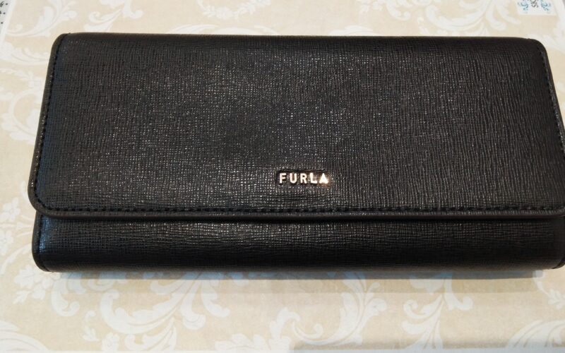 FURLA長財布を、お買い取りしました。