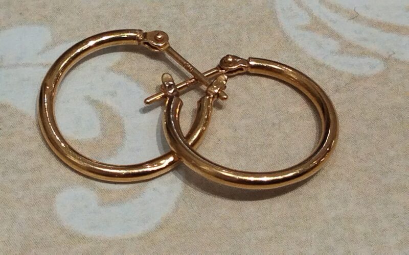 18金ピアスお買い取り致しました