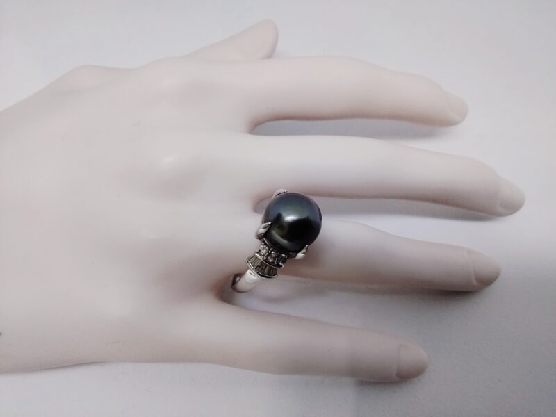 プラチナ　黒パール　リング　をお買い取り致しました。
