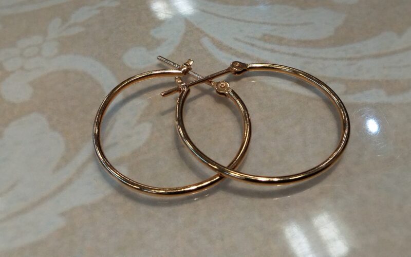 18金 ピアス を買取りしました。