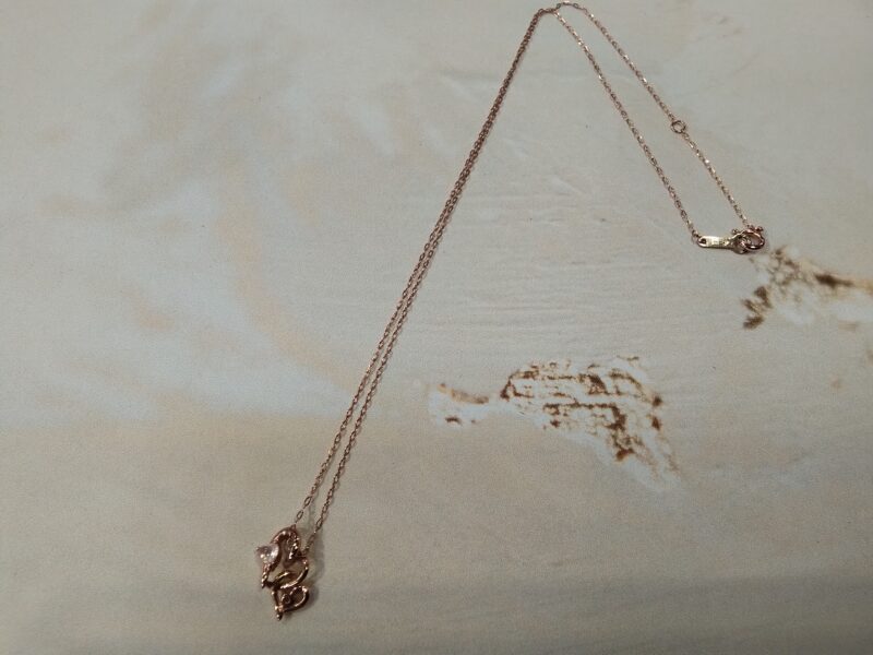 18金のプチネックレスをお買取しました。