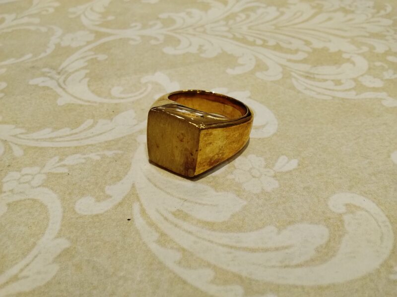 18金 印台 リング をお買取いたしました。
