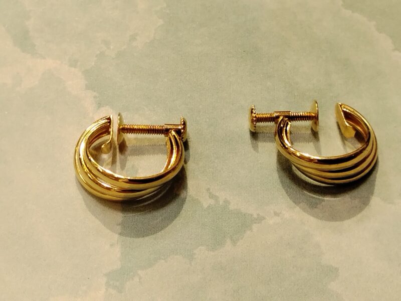 18金イヤリングお買取り致しました。