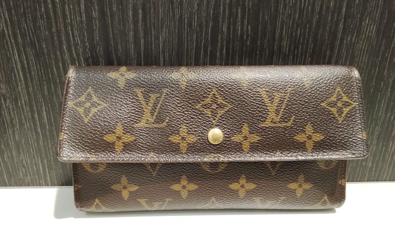 ルイヴィトン モノグラム 長財布 をお買い取りしました。