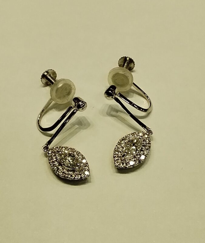 PT 900 イヤリング お買取しました。