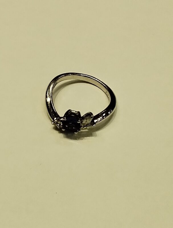 PT９００  石付き  リング  お買取しました。