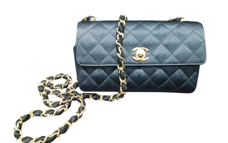CHANEL マトラッセ サテン をお買取しました。