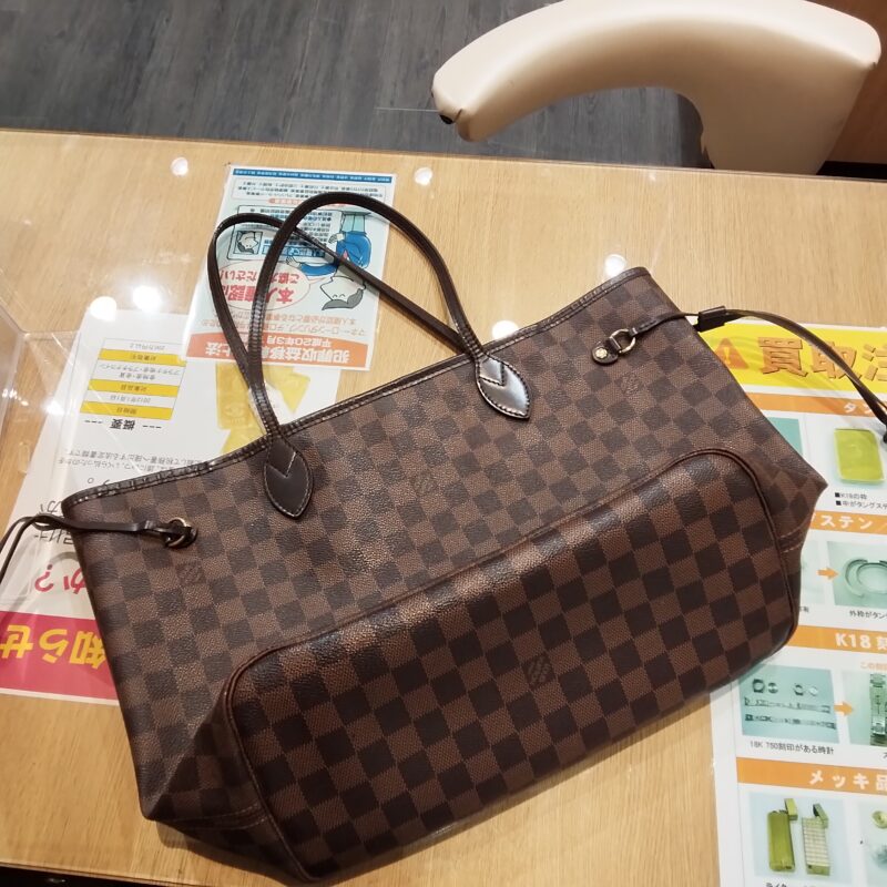 LOUISVUITTON ダミエ ネヴァーフルMM をお買取しました!