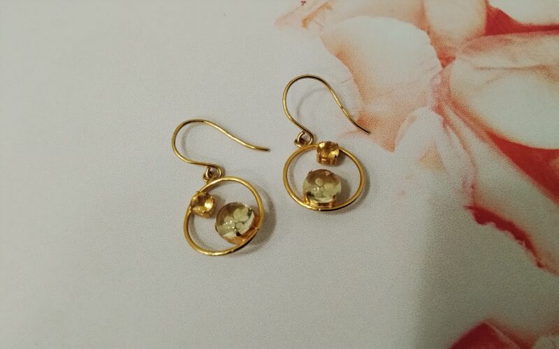 K18 石付きピアス をお買い取りしました。