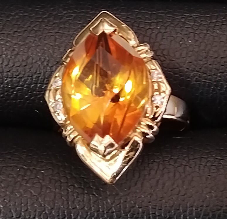 18金　色石　買い取り