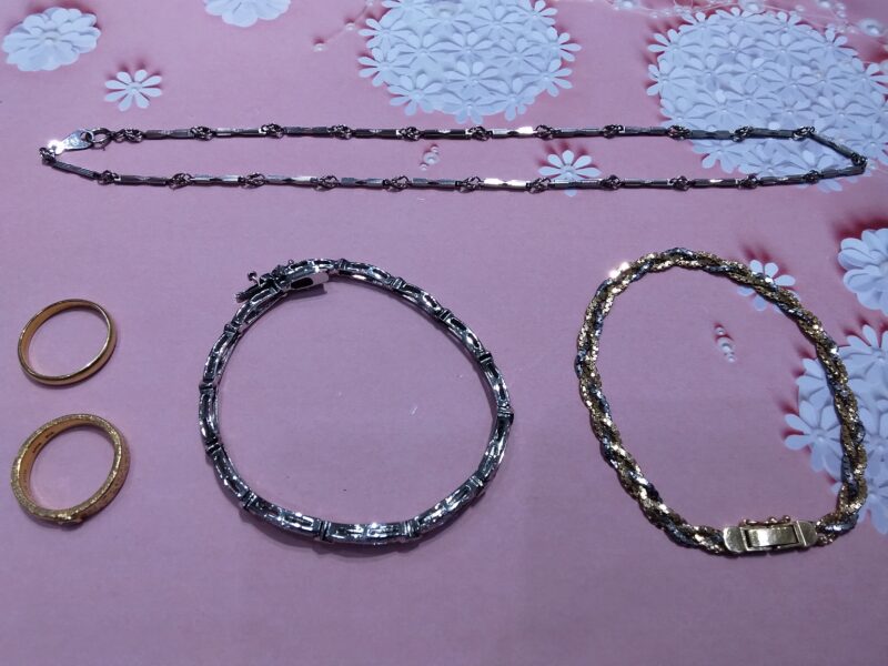 18金 プラチナ ダイヤモンドリング ネックレス ブレスレット をお買取りしました