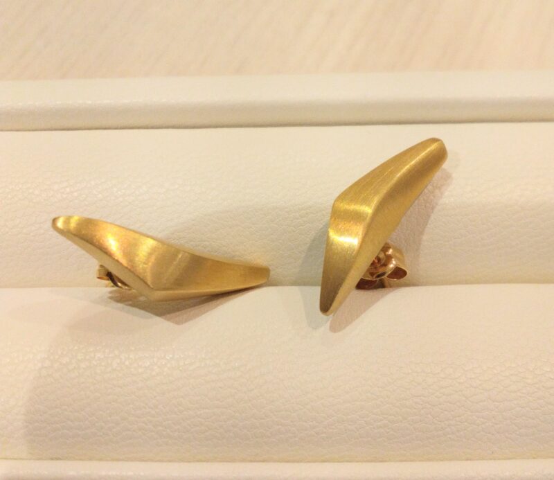 K18金 ピアス 買取り致しました。