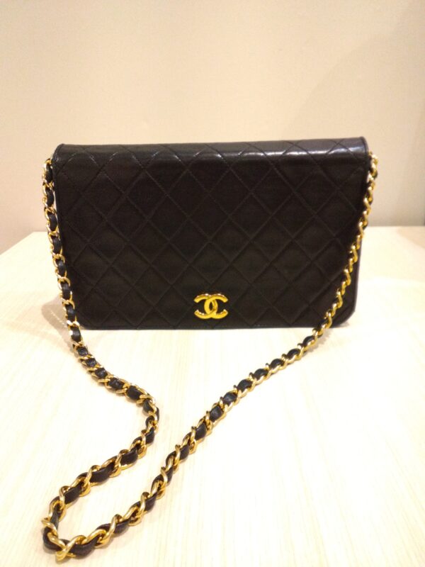 CHANEL プッシュロックマトラッセ チェーンショルダー 買取り致しました。
