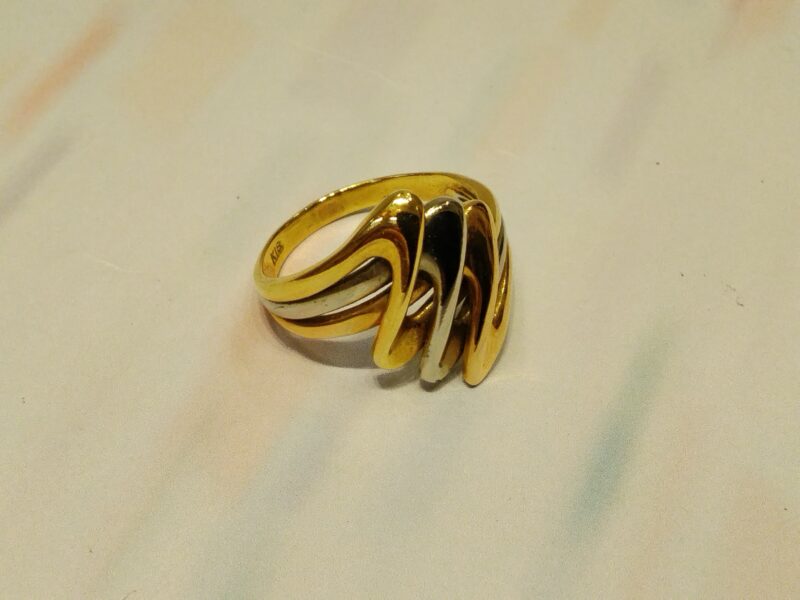 18金 スリーカラー リング をお買取りしました
