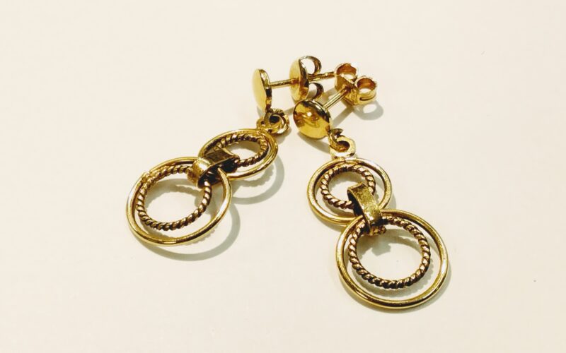 18金 ピアス をお買取しました。