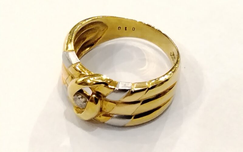 18金 イエロー ゴールド/プラチナ 900 リング をお買取しました。