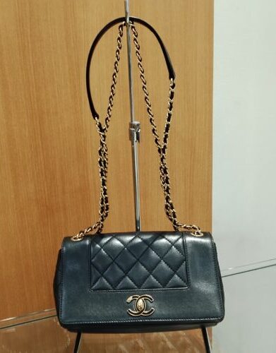 シャネル マドモアゼル チェーンショルダー をお買取しました✨