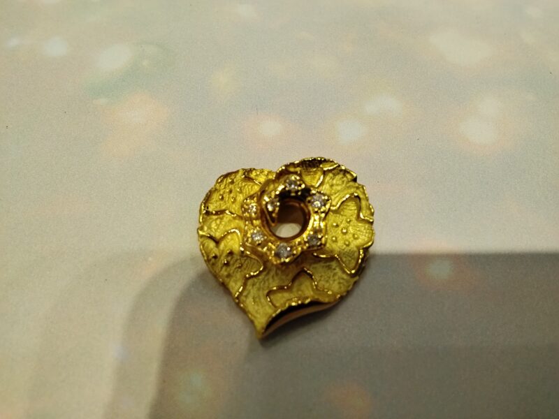 ダイヤモンド18金イエローゴールドペンダントをお買取りしました✨