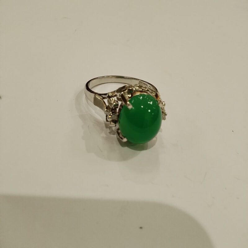 石付きリングのお買取りを致しました。