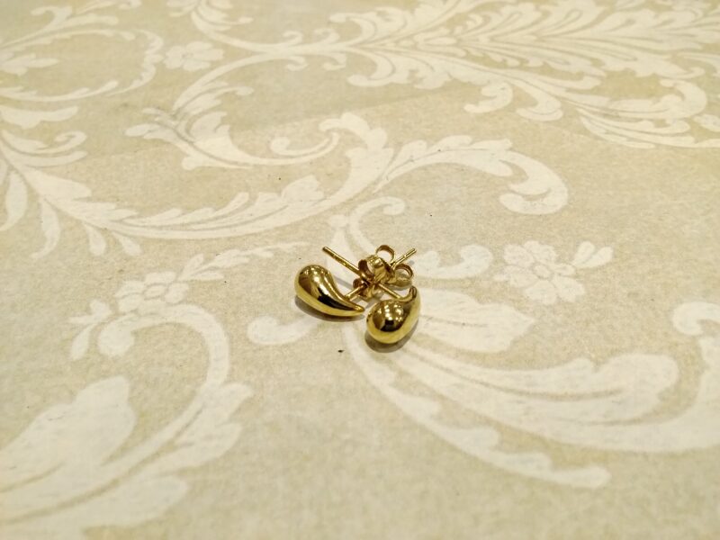 18金　ピアス　をお買取いたしました。