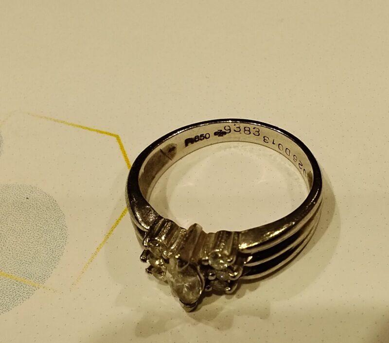 プラチナリングをお買取りしました。
