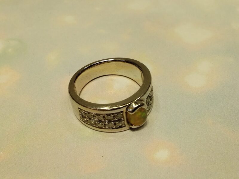 オパール ダイヤモンド プラチナリングをお買取りしました✨