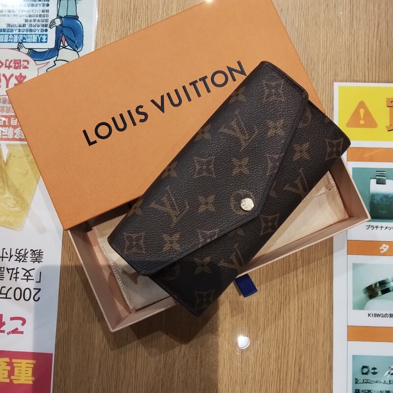 LOUIS VUITTON モノグラム ポルトフォイユ・サラ をお買取しました!
