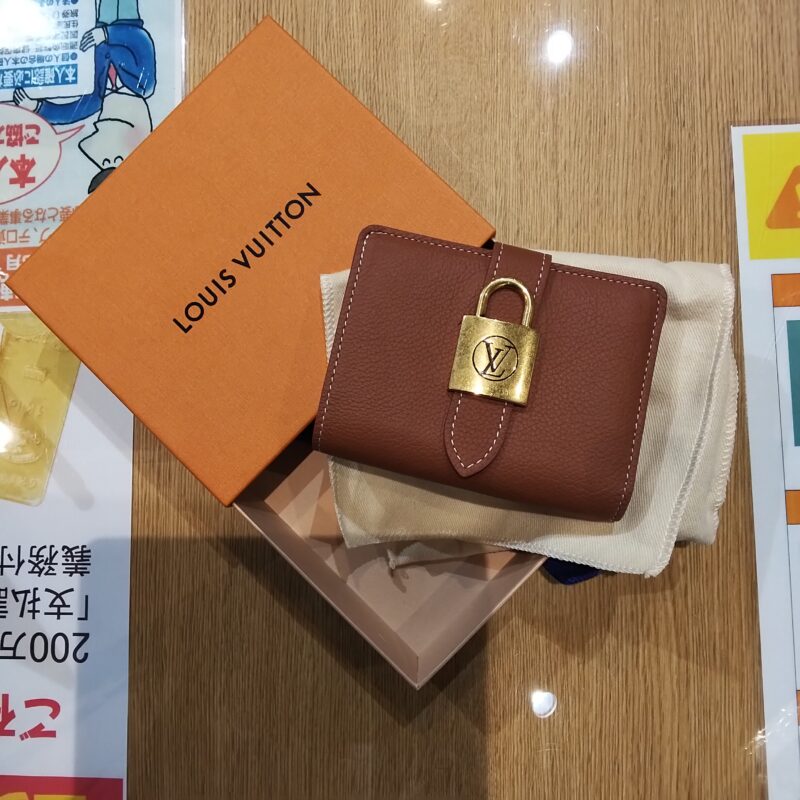 LOUIS VUITTON ポルトフォイユ・ロウキー M12148 をお買取しま