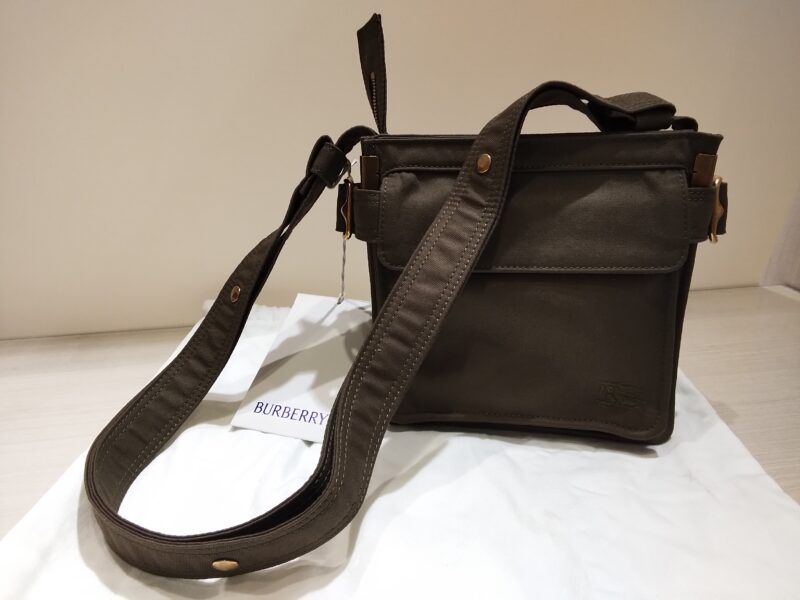 バーバリー ショルダーバッグ をお買取しました。