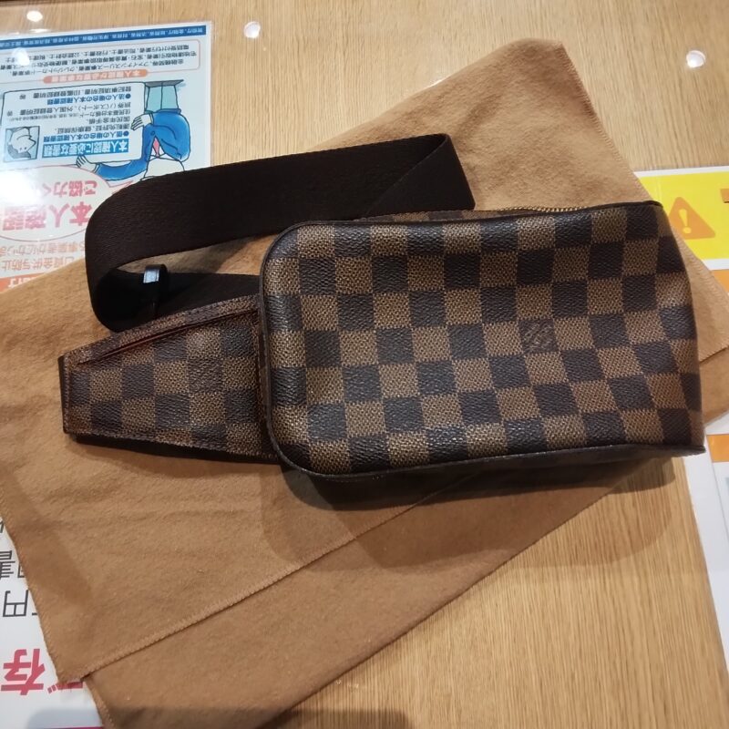 LOUIS VUITTON ルイ・ヴィトン ダミエ ジェロニモス　をお買取しました!