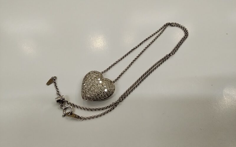 K18 ホワイトゴールド ダイヤモンド プチネックレス をお買取しました✨