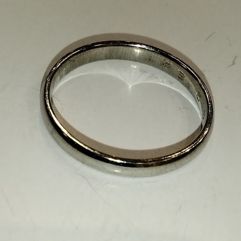甲丸リングのお買取りを致しました。