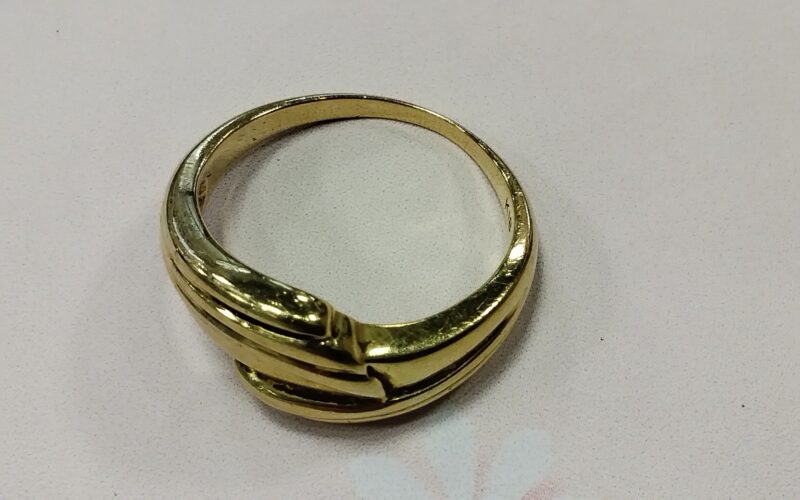 18金リングお買い取りしました