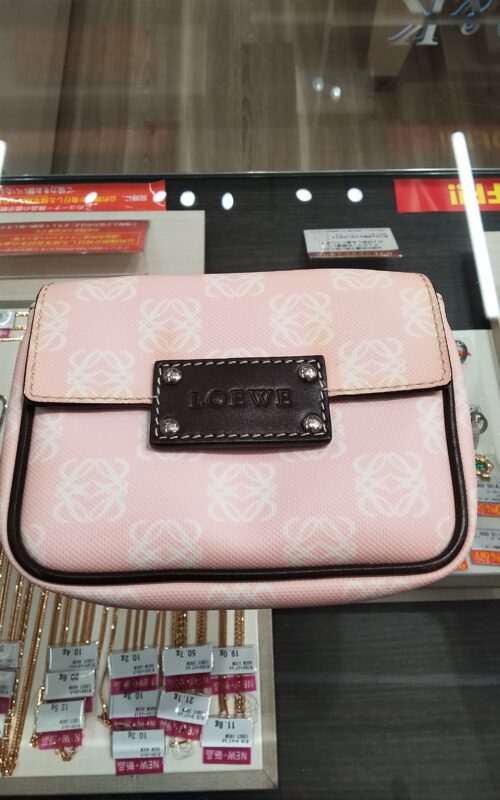 LOEWE 小物 をお買取しました。