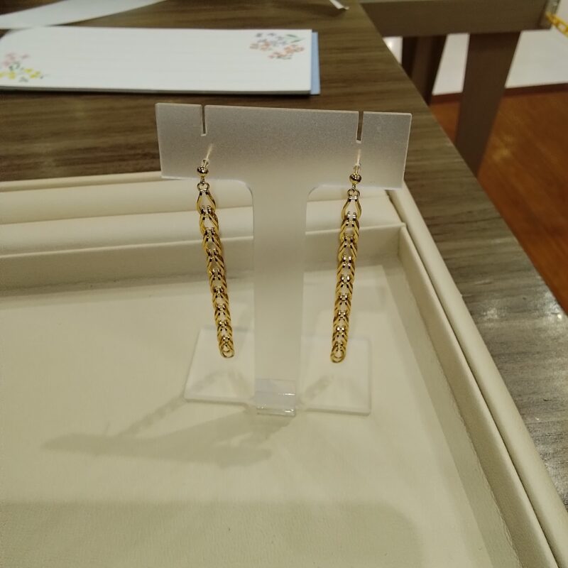 ピアスのお買取りいたしました。