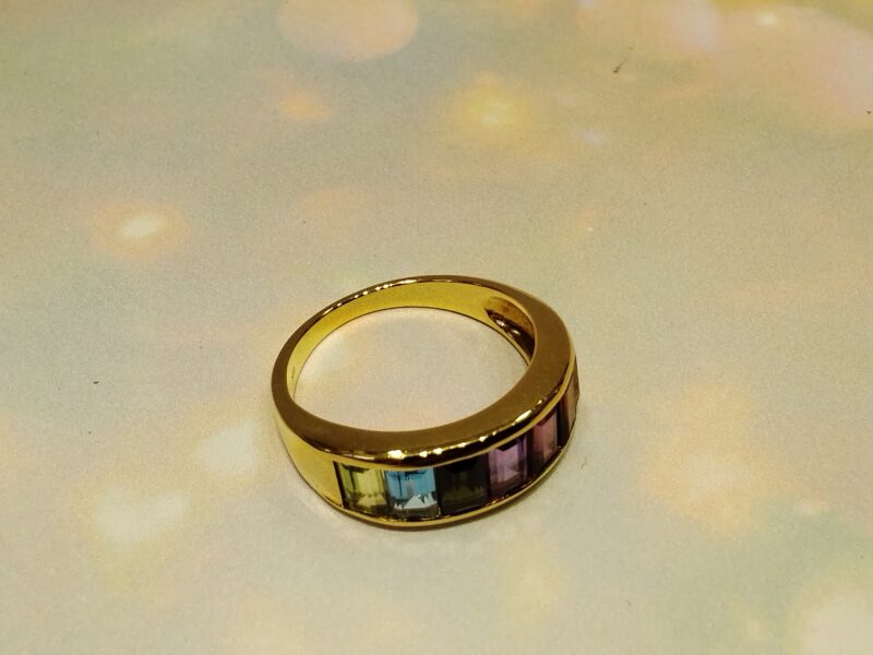 マルチカラー18金イエローゴールドリングをお買取りしました✨