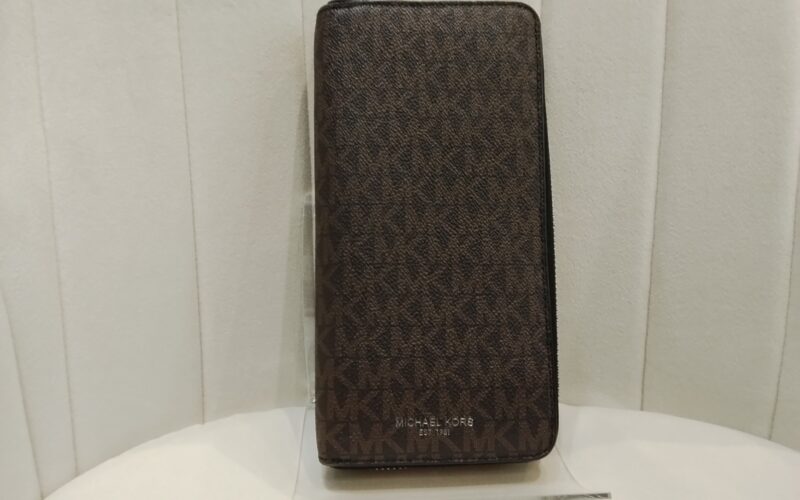 マイケル・コース 長財布 をお買取しました。